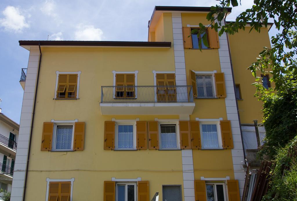 Bed & Breakfast Il Giardino Fiorito Masone Exterior photo