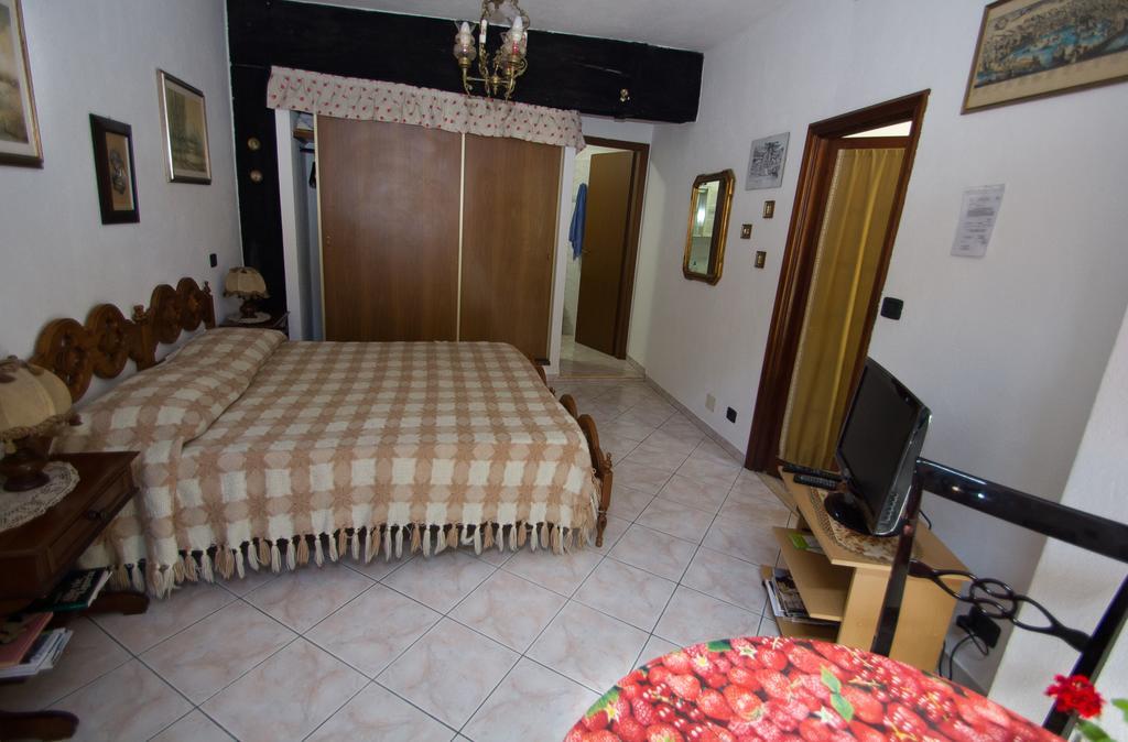 Bed & Breakfast Il Giardino Fiorito Masone Room photo